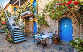 Alacati Eski Ev Hotel